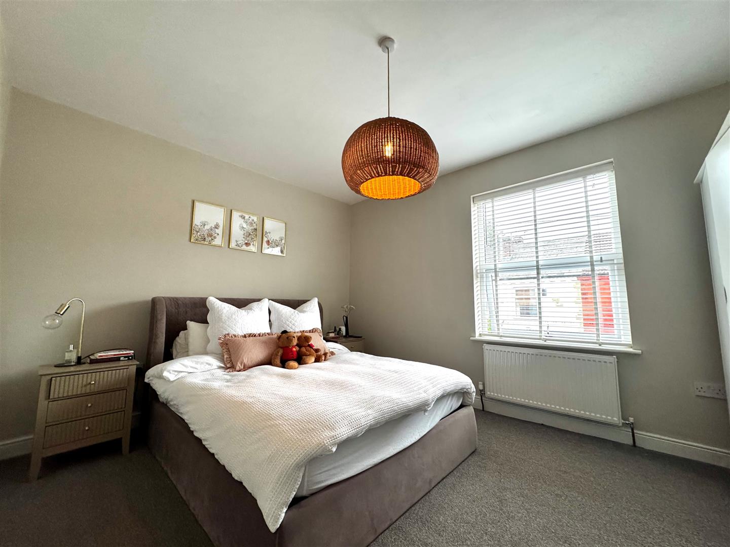 2 Bedroom House To Buy image 11